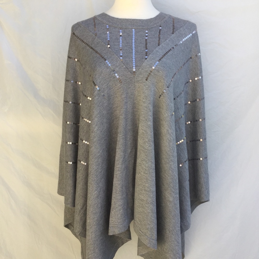 NEW Elegant Classic Gray Poncho / Wrap